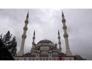 Kırıkkale’deki Camilerden ’Lütfen Evde Namaz Kılınız’ Anonsu