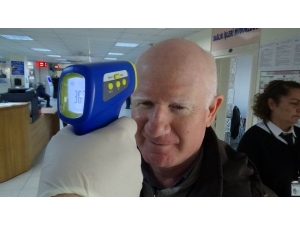 Hizmet Binasına Ateş Ölçümü Yapılarak Giriliyor