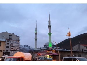 Gümüşhane’deki Camilerde Cemaatsiz Namaz Kılındı
