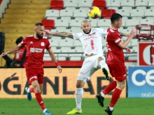 Süper Lig: Antalyaspor: 1- Sivasspor: 0 (Maç Sonucu)