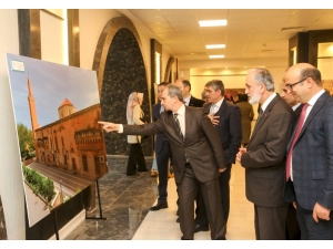 Türkiye Ulu Camileri Sergisi Ve Konferansı İstanbul Sultanbeyli’de Düzenlendi