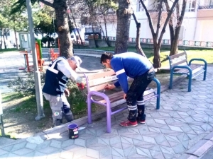 Mamak Parklarında Dezenfektan Harekatı