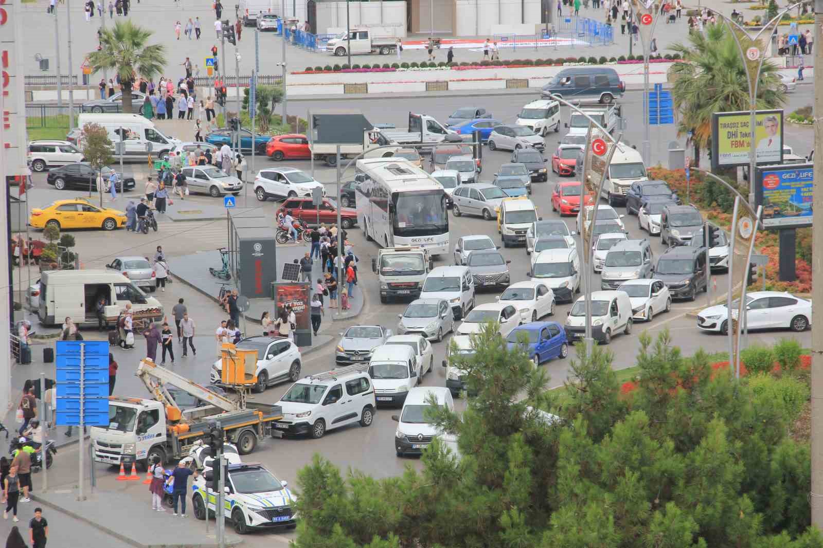 samsun-un-trafik-yuku-artiyor-1-yilda-37-bin-641-arac-artisi