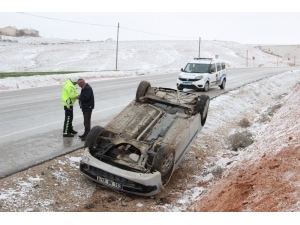 Karaman’da Otomobil Takla Attı: 1 Yaralı