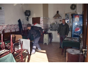 Nallıhan’da Korona Virüs Tedbirleri Kapsamında İlaçlama Ve Dezenfekte Çalışmaları