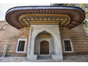 Çamur Sanata, Şehir Galeriye Dönüyor