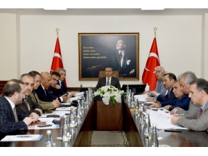 Vali Su Başkanlığında Korona Virüs Tedbirleri Toplantısı Düzenlendi
