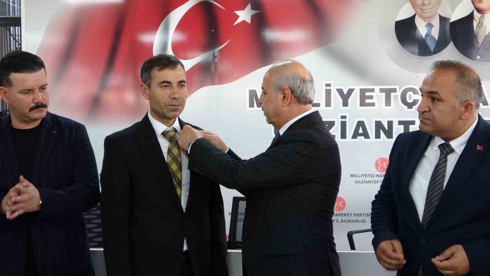 gaziantep-te-partisinden-istifa-eden-300-kisi-mhp-ye-katildi
