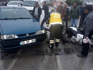Otomobil İle Motosiklet Çarpıştı: 1 Yaralı