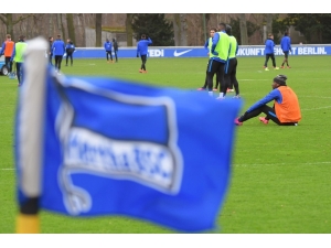 Herhta Berlin’de Bir Futbolcuda Korona Virüs Görüldü