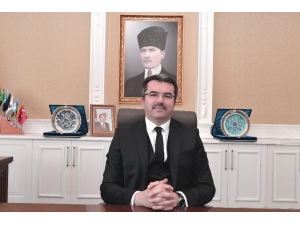 Vali Okay Memiş’ten 18 Mart Çanakkale Şehitlerini Anma Günü Kutlama Mesajı