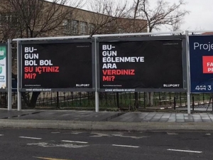 Bilboardlarda ’Corona’ Uyarısı