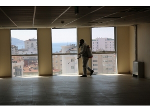 Maltepe’de Devlet Daireleri Dezenfekte Edildi