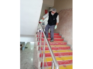 Sungurlu’da Okullar Corona Virüse Karşı Temizleniyor