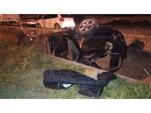 Metrelerce Sürüklenen Lüks Cip Takla Attı: 1’i Ağır 3 Yaralı