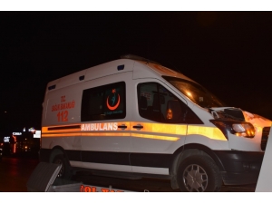 İzmir’de Ambulansın Çarptığı Çift Yaşamını Yitirdi
