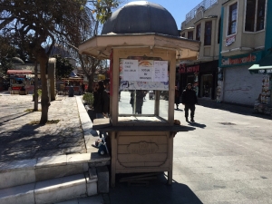 Korona Virüs Tarihi Eyüpsultan Meydanındaki Simitçileri Vurdu