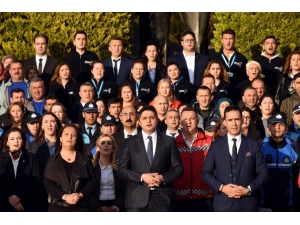 Belediye Personeli Çanakkale Türküsünü Hep Birlikte Seslendirdi