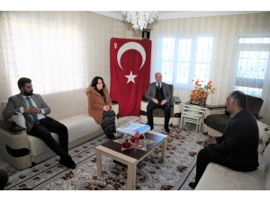 Başkan Akman’dan Şehit Ailelerine Ziyaret