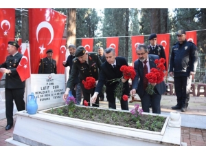 18 Mart Şehitleri Anma Ve Çanakkale Zaferinin 105. Yılı Sade Bir Tören İle Kutlandı