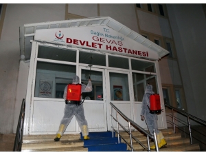 Van Büyükşehir Belediyesinden Dezenfekte Çalışması