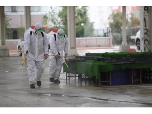 Konyaaltı’nda Dezenfekte Çalışmaları Sürüyor