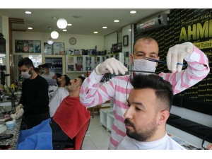 Maskeli Eldivenli Tıraş