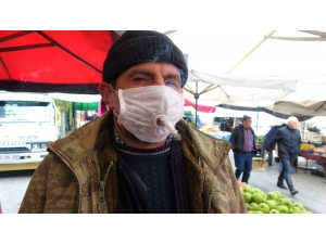 Tiryakiden Korona Maskesine Sigara Ayarı