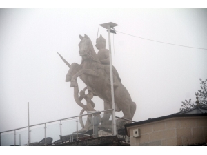 Tarihi Harput Mahallesi’nde Sis Etkili Oldu