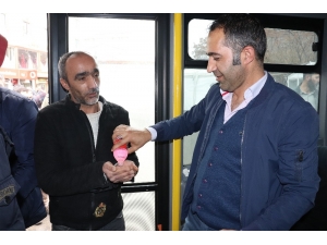 Ağrı’da Halk Otobüslerinde Korona Virüsü Önlemleri