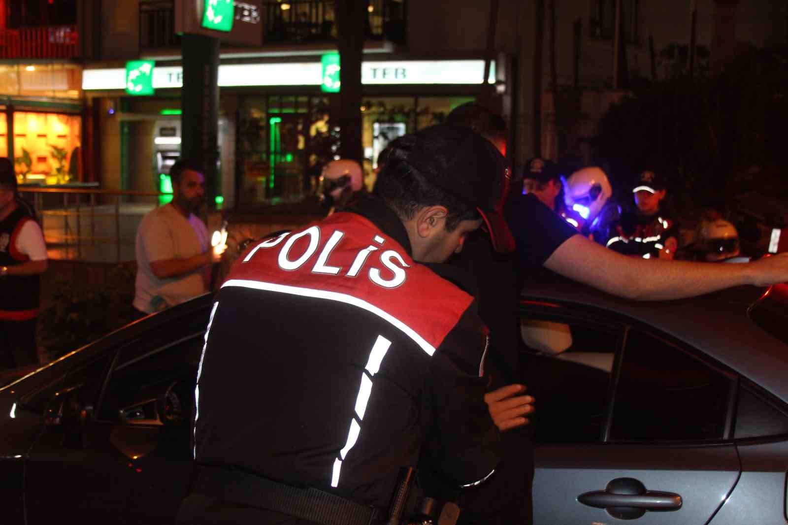 adana-da-bayram-denetimleri-sikilasti-1-milyon-298-bin-tl-ceza-kesildi