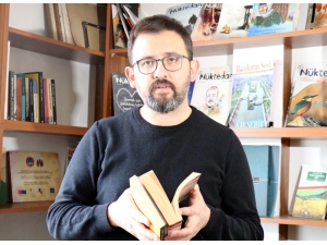 Yazar Akpınar: "Evde Kalmak Avantaja Çevrilebilir"