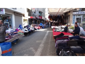 Semt Pazarları Boş Kaldı