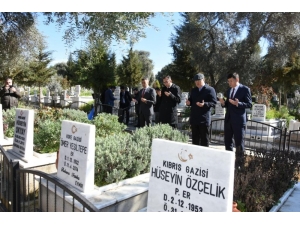 Başkan Özcan Şehitleri Unutmadı