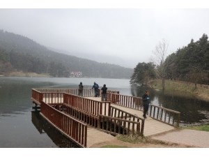 Bolu’da Yüksek Kesimlerde Kar Yağışı Başladı
