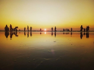 Korona Virüsü Dünyanın En Uzun Plajını Kapattırdı