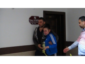 Mali Müşavir Bürosunda Silahla Vurulmuş Halde Ölü Bulundu