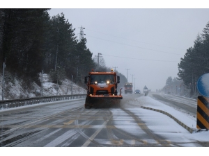 Bolu Dağı’nda Kar Yağışı Etkili Oluyor