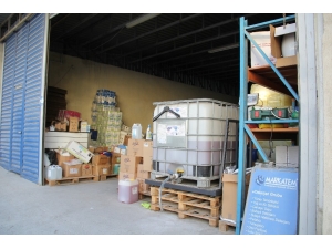 İzmir’de Korona Fırsatçılarına Darbe: 1 Ton Sahte Dezenfektan Ele Geçirildi