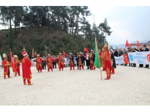 Yörük Dernekleri Yayladağı Sınır Kapısında Mehmetçiğe Destek Verdi
