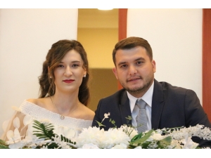 Yasağa Uydular, Nikahlarını Yalnız Kıldılar