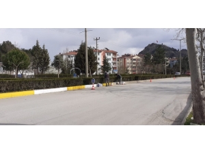 Osmancık’ta Bordürler Boyanıyor