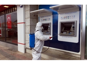 Akdeniz Belediyesi, İlçe Genelinde İlaçlama Başlattı