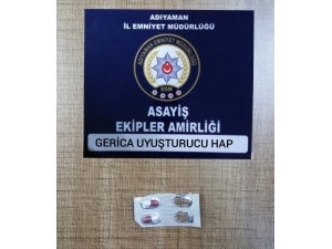 Şüpheli Araçtan Uyuşturucu Hap Ele Geçirildi