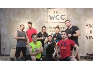 Evde Spor Yapmak İçin Ücretsiz Online Uzman Desteği