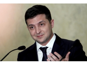 Ukrayna Devlet Başkanı Zelenskiy : “Virüsten Korunmak İçin Babaanne Yöntemlerinizi Bir Kenara Bırakın”