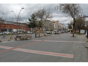 Batman’ın En İşlek Caddesi Sessizliğe Büründü