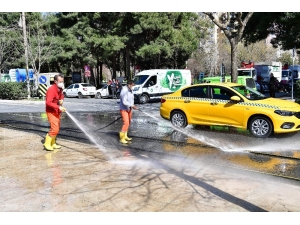 Beylikdüzü’nde Tüm Yollar Düzenli Olarak Temizleniyor
