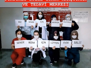 Rizeli Sağlıkçılar Da "Lütfen Evde Kal" Akımına Uydu