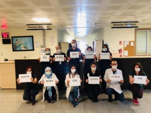 Sağlık Çalışanlarından Vatandaşlara Evinizden Çıkmayın Uyarısı